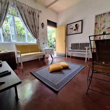 Idor Holidays Sri Jayewardenepura Kotte Esterno foto