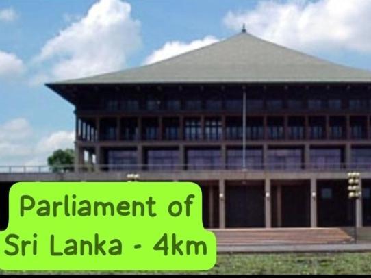 Idor Holidays Sri Jayewardenepura Kotte Esterno foto